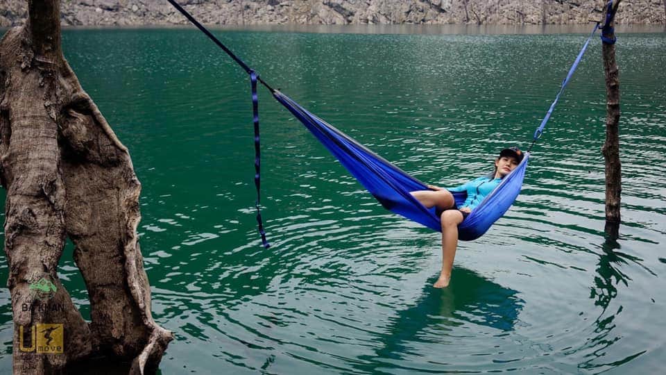 Thư giãn tại hồ Tiên